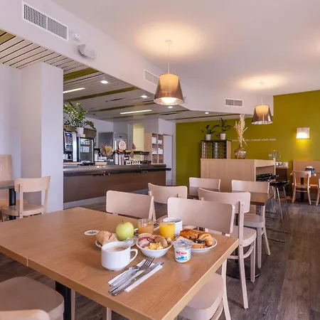 拉罗谢尔中心b&b酒店 酒店