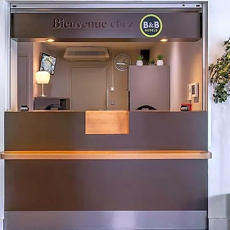Centre Hotel 3*
