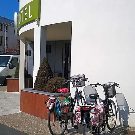 Centre 3 Etoiles Hotel La Rochelle (Charente-Maritime)