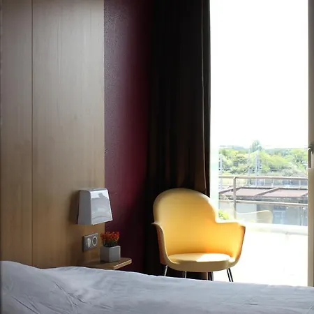 Centre Hotel